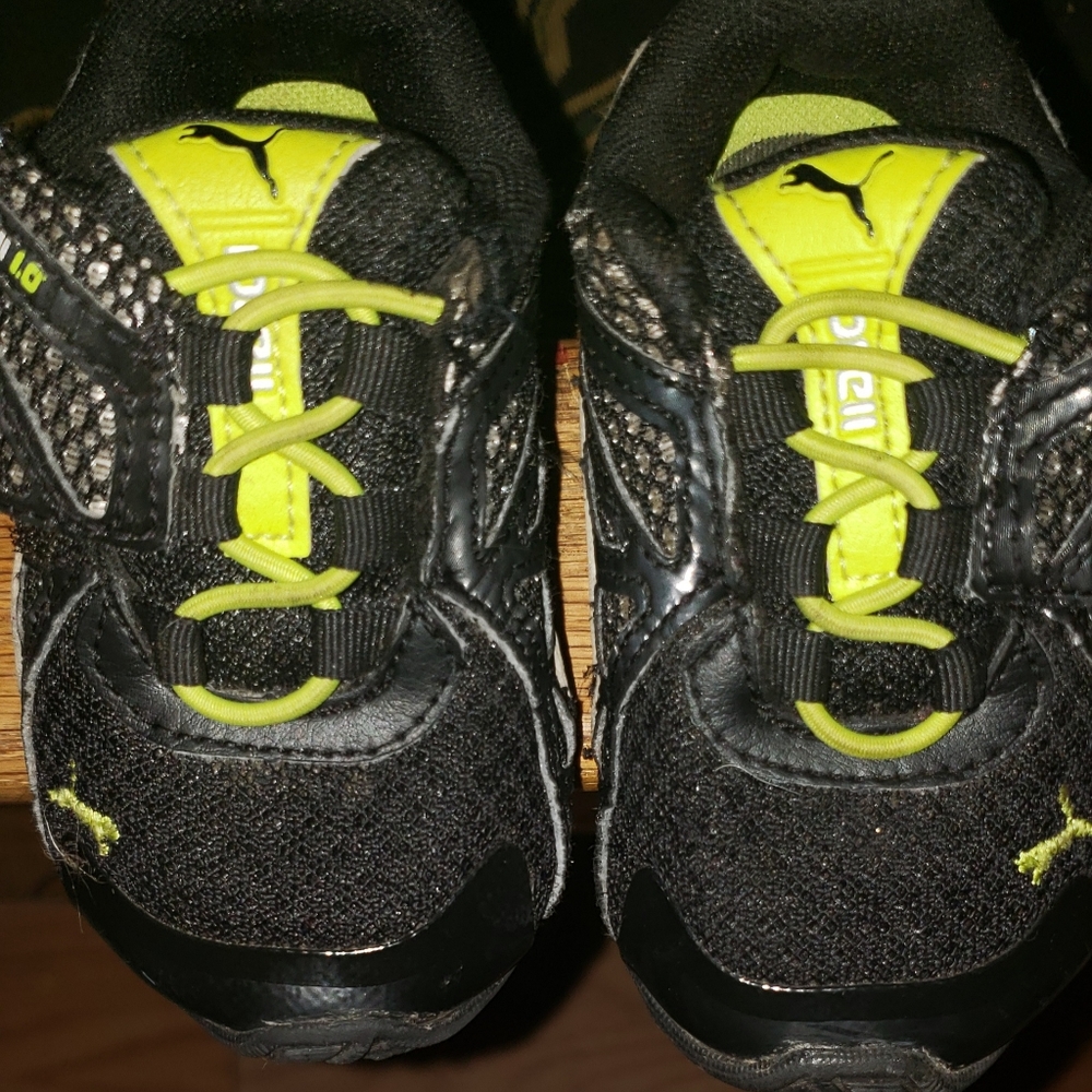 CHILDRENS PUMAS